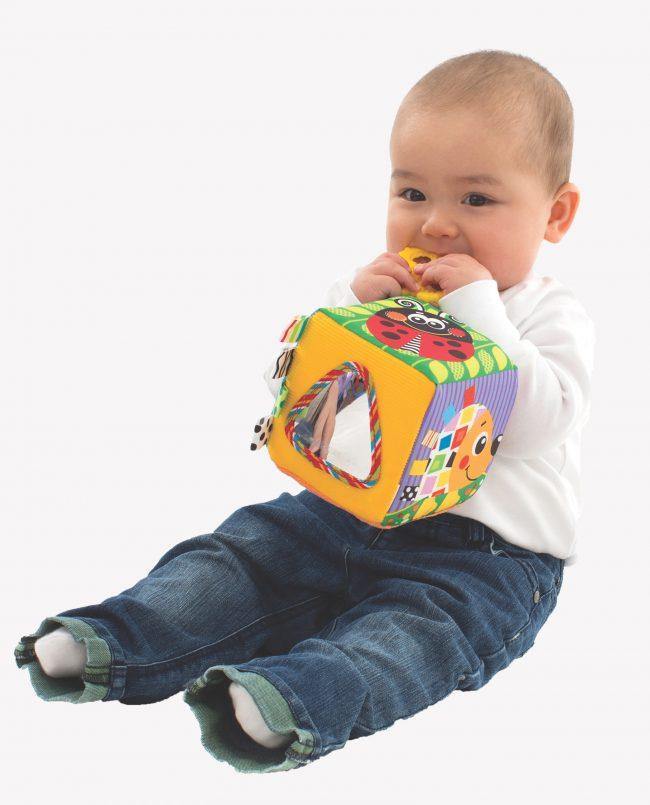 CUBO DE ACTIVIDADES AMIGUITOS DIVERTIDOS PLAYGRO - Farmashopping